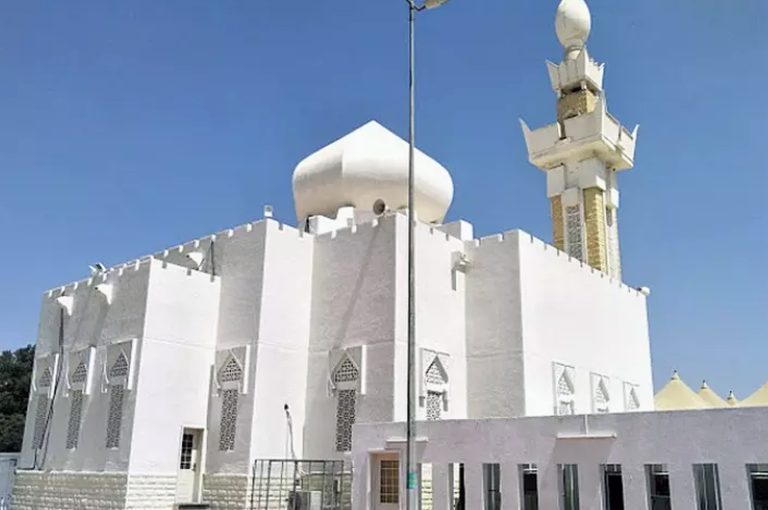 Pakej Umrah Ekonomi_Masjid Ja'ranah