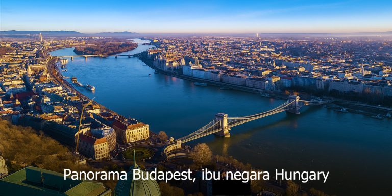 Pemandangan udara kota Budapest di Hungary menampilkan Sungai Danube dan Chain Bridge yang ikonik, destinasi popular dalam pakej Eropah Timur.